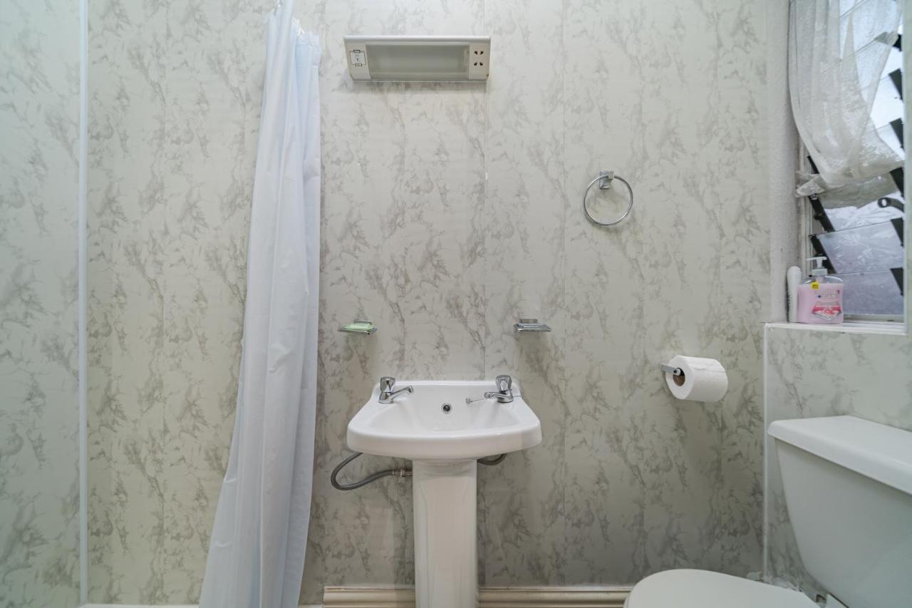 Deneside Guest House Blackpool Buitenkant foto