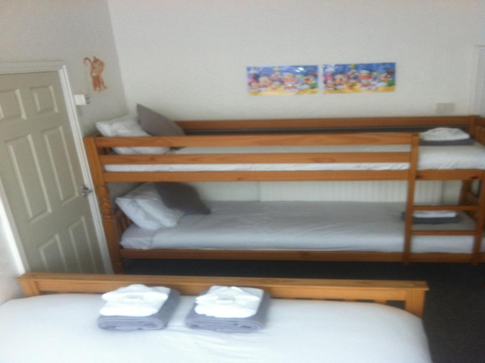 Deneside Guest House Blackpool Buitenkant foto
